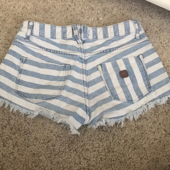Roxy striped denim short - Picture 3 of 3